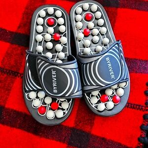 Byriver Accupressure Slides